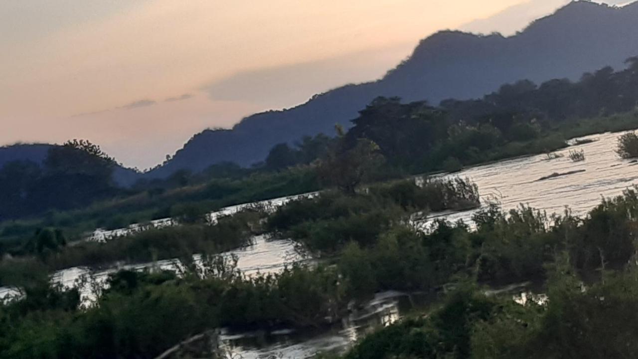 Sompong Sunset View Guest House Ban Dondét エクステリア 写真
