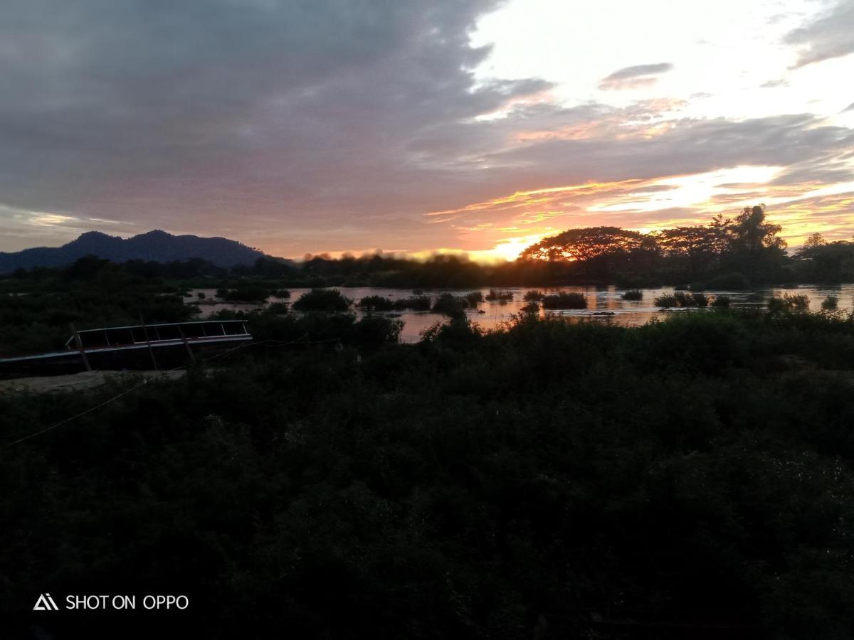 Sompong Sunset View Guest House Ban Dondét エクステリア 写真