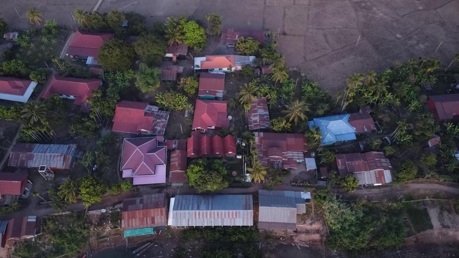 Sompong Sunset View Guest House Ban Dondét エクステリア 写真