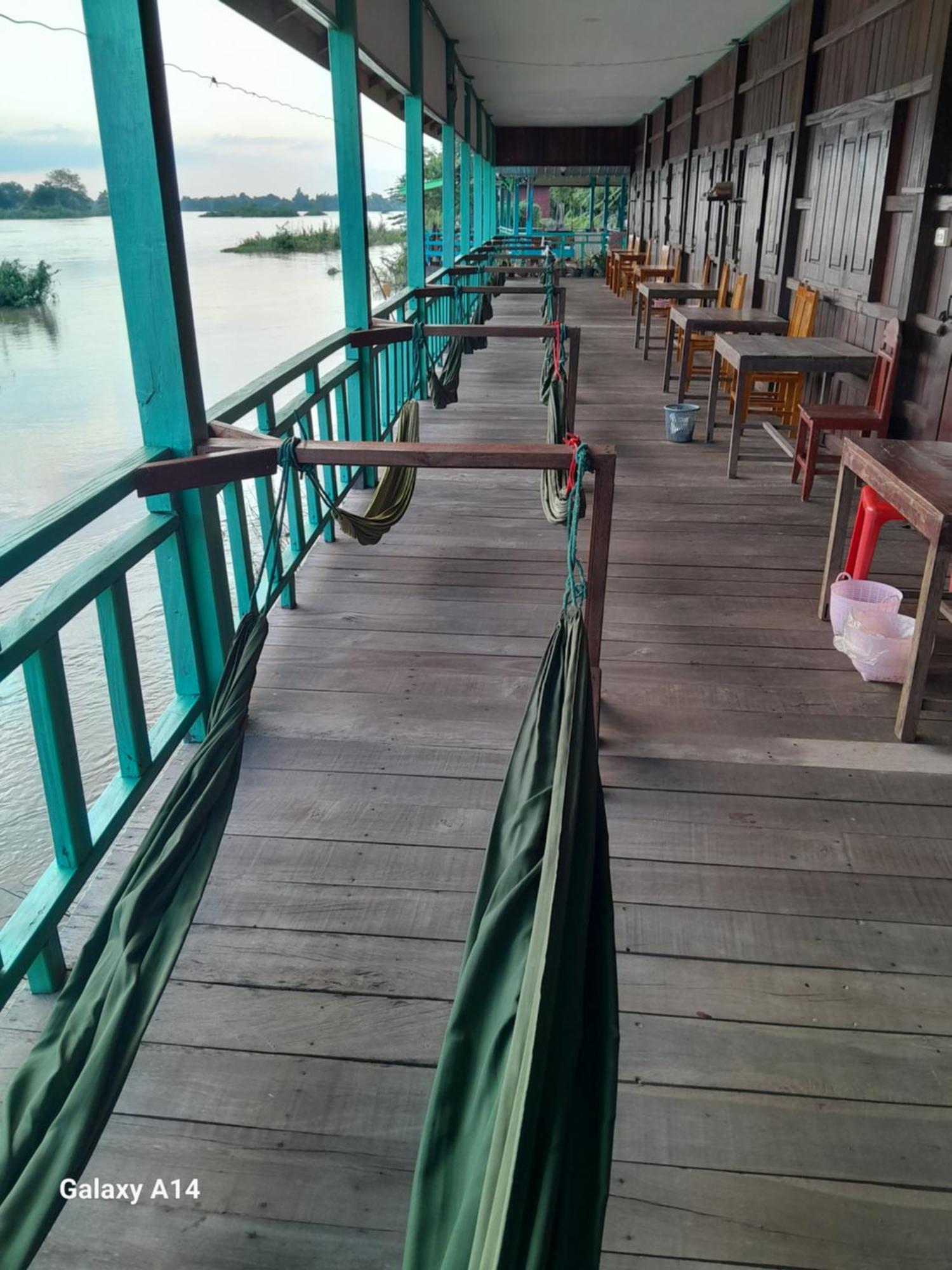 Sompong Sunset View Guest House Ban Dondét エクステリア 写真
