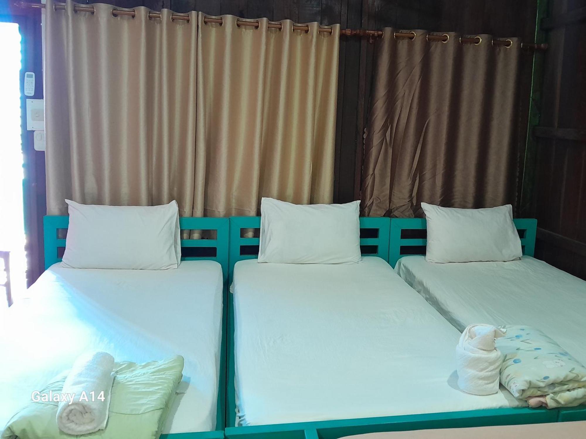 Sompong Sunset View Guest House Ban Dondét エクステリア 写真